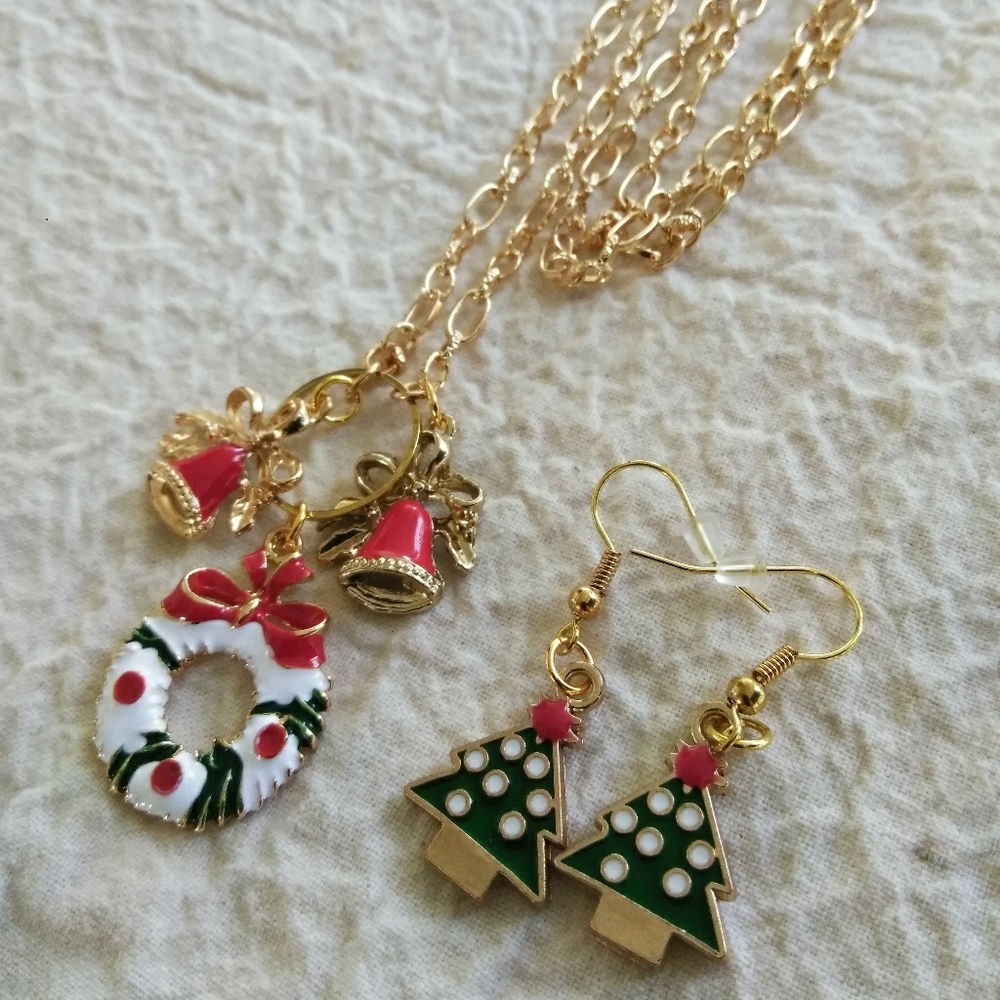 Holiday Jewelry Set